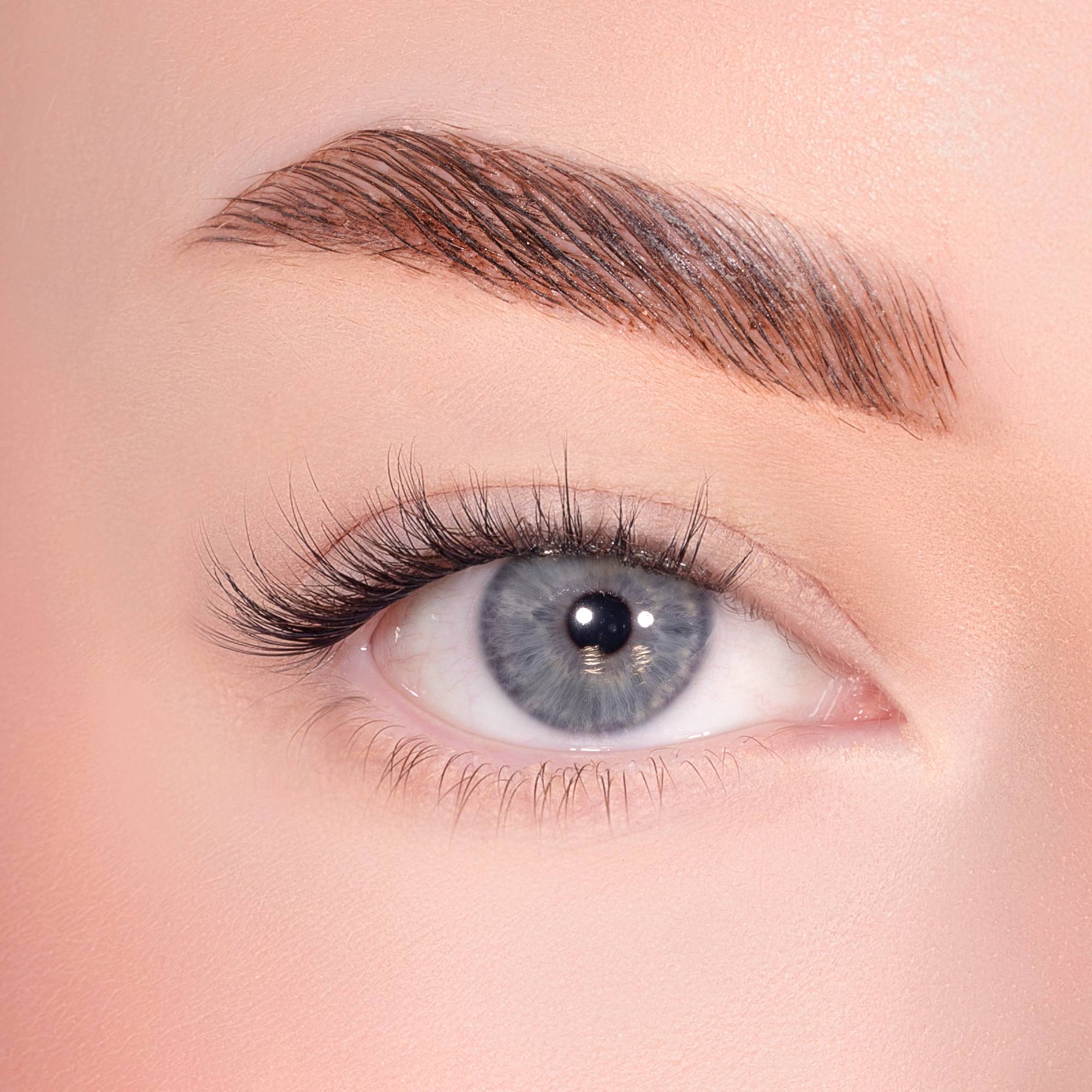 Feathered Pre-Glued Lashes Set