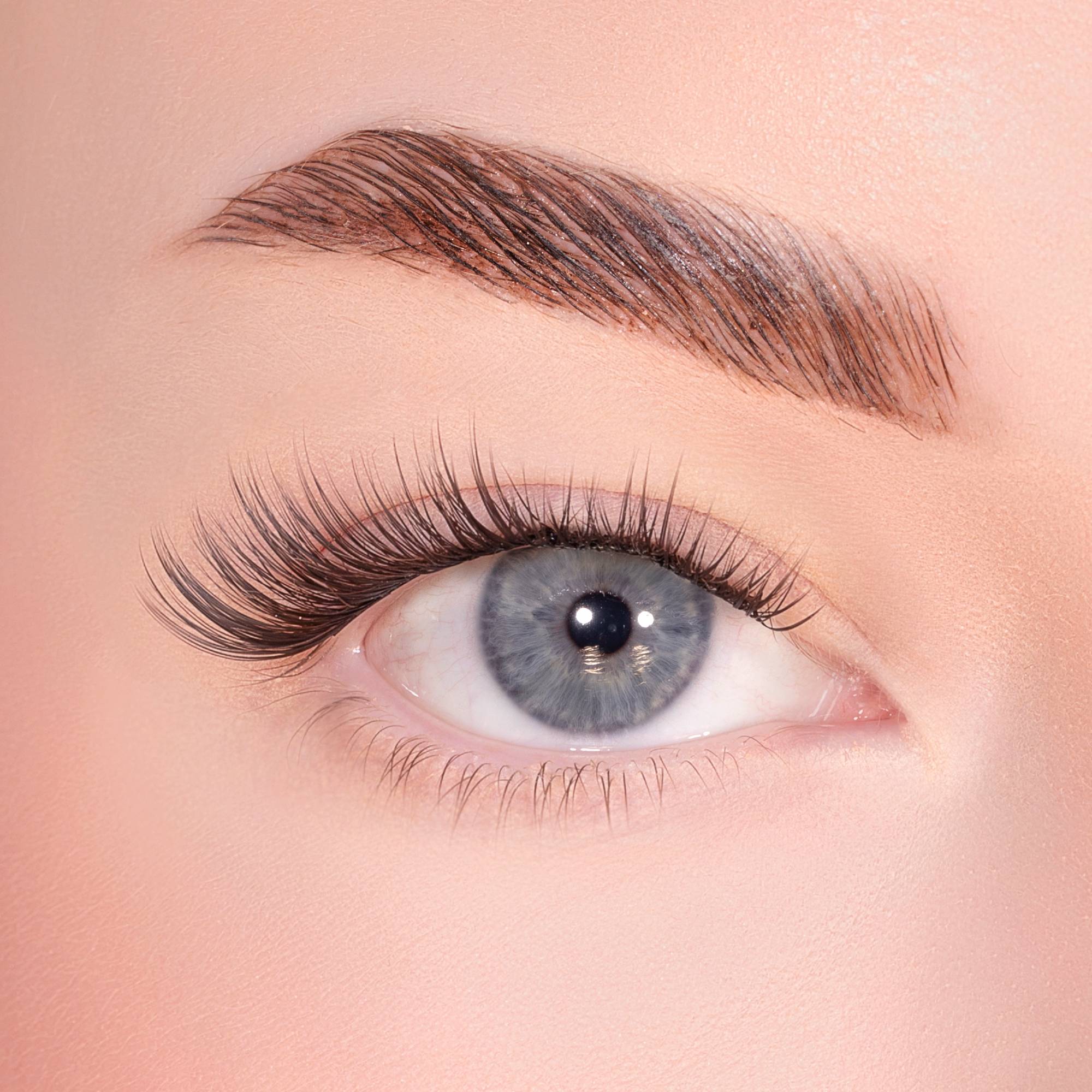 Subtle Density Pre-Glued Lashes