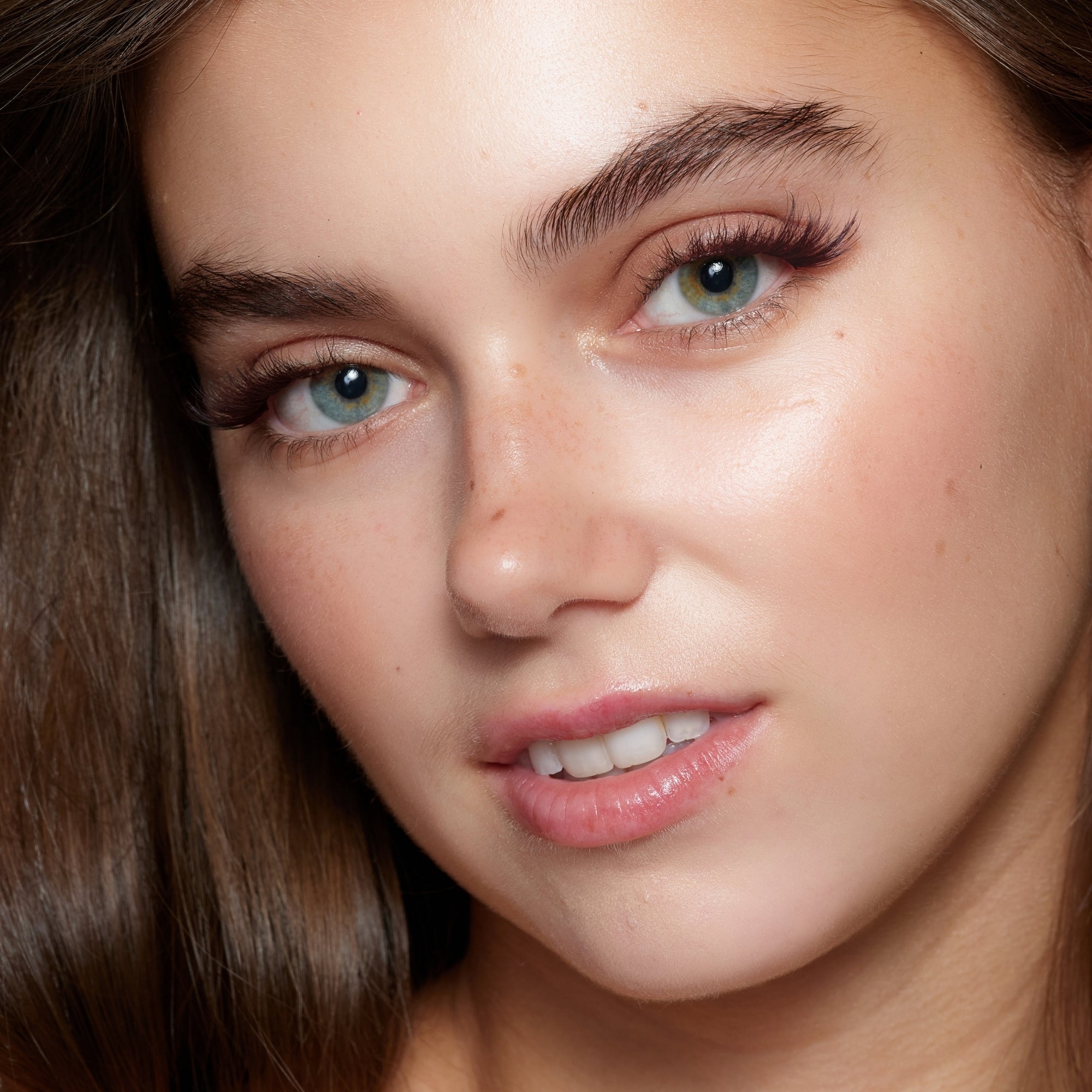 Velvet Volume Dark Brown Pre-Glued Half Lashes Set