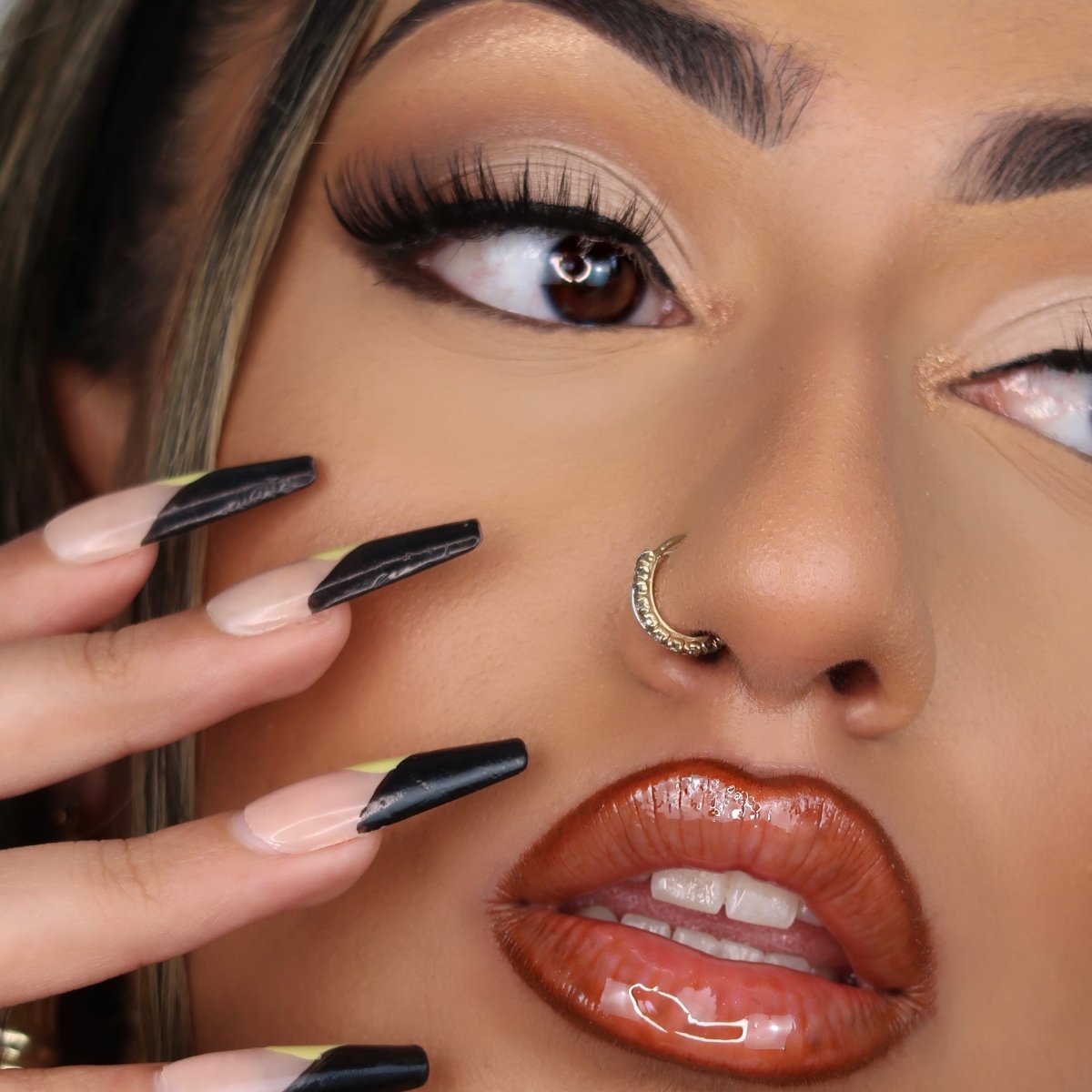 Be Witchin' Strip Lashes - Lola's Lashes